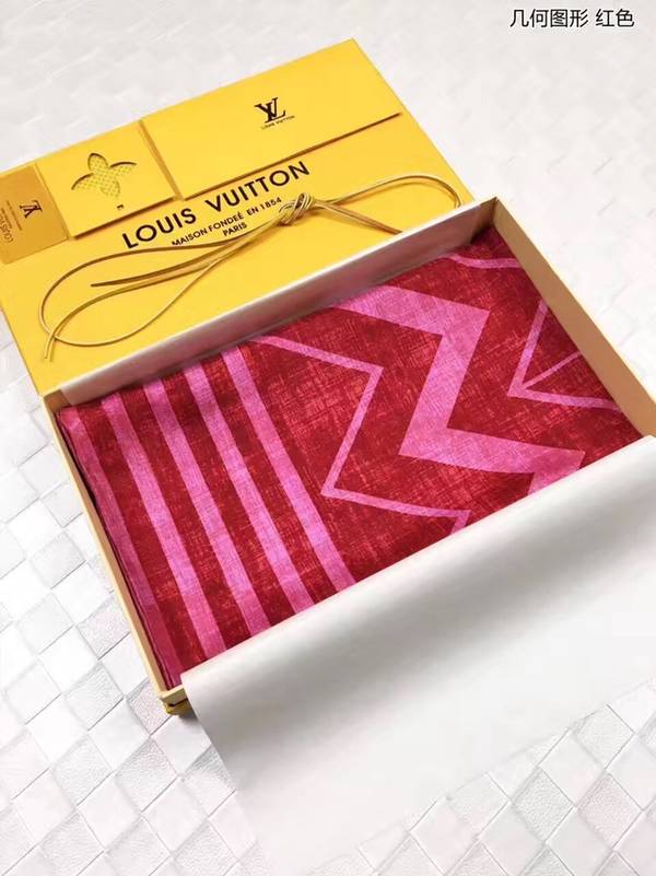 Louis Vuitton Scarf LVC00530